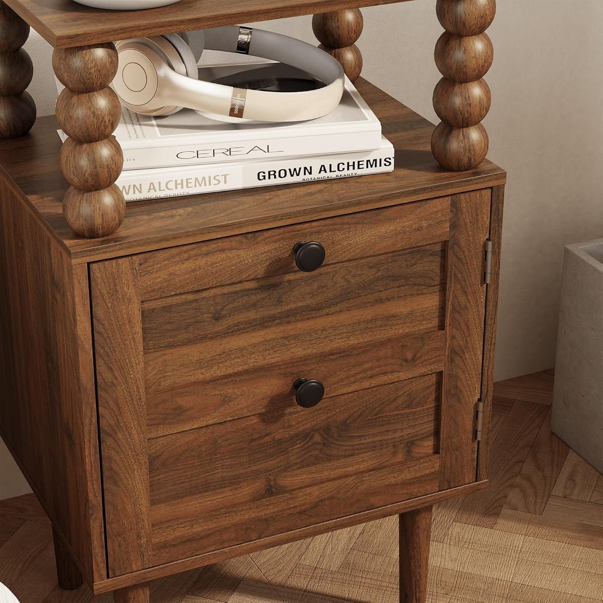 Veegle Retro Vintage Nightstand with 1 Drawer, Bedside Table, Dark Walnut